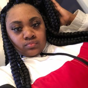 Meet your Posher, Malika